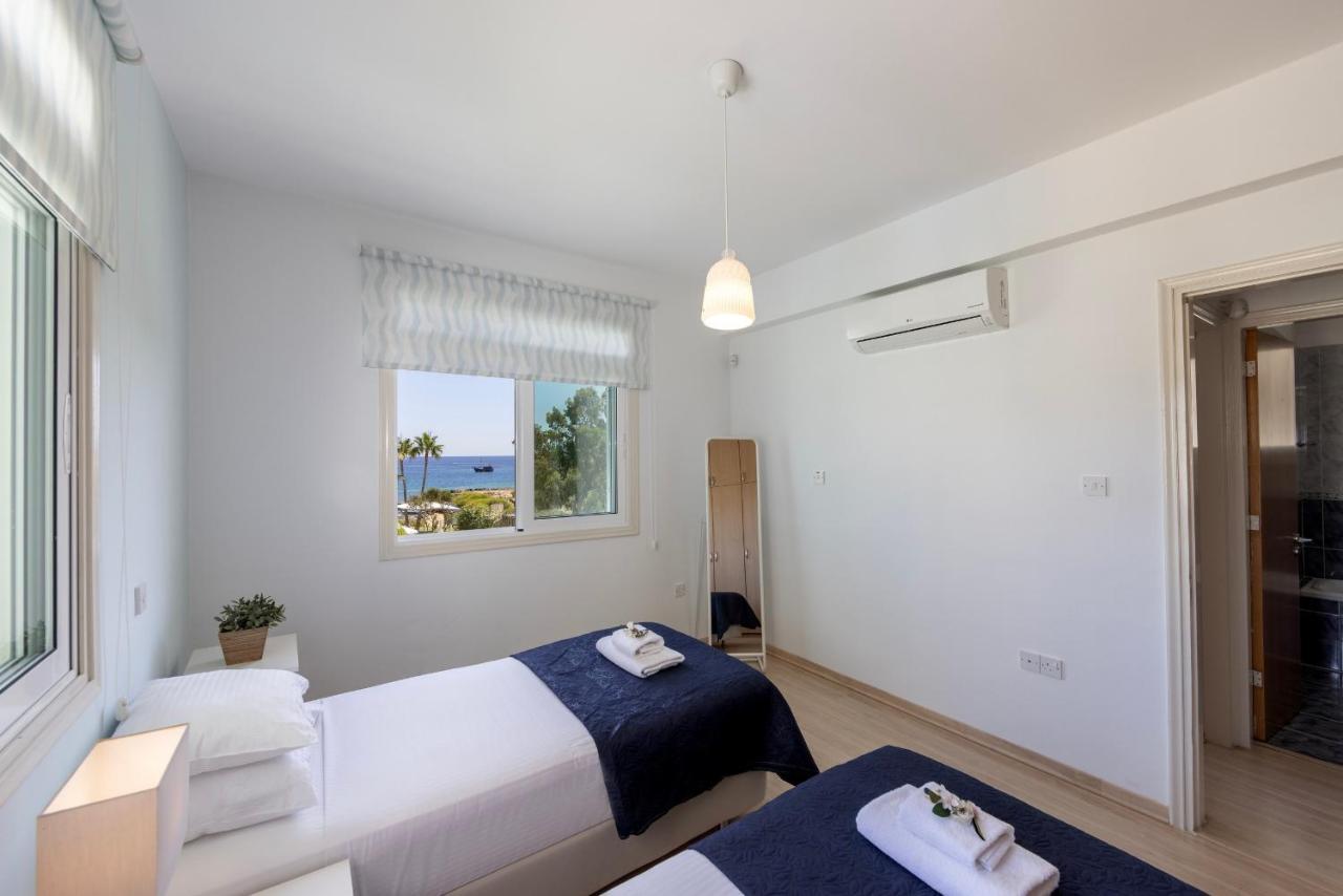 Protaras Sunrise Zen Seafront Villa ภายนอก รูปภาพ