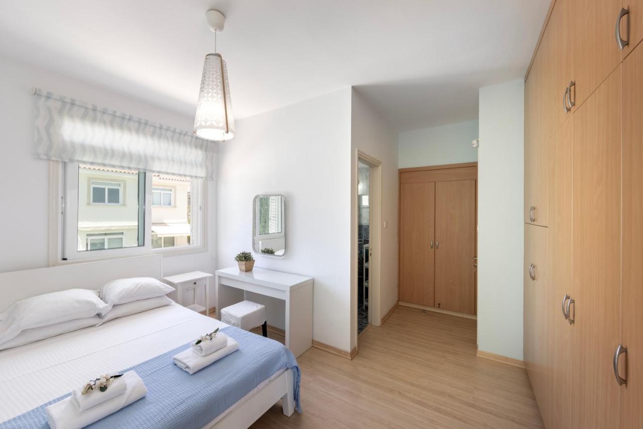 Protaras Sunrise Zen Seafront Villa ภายนอก รูปภาพ