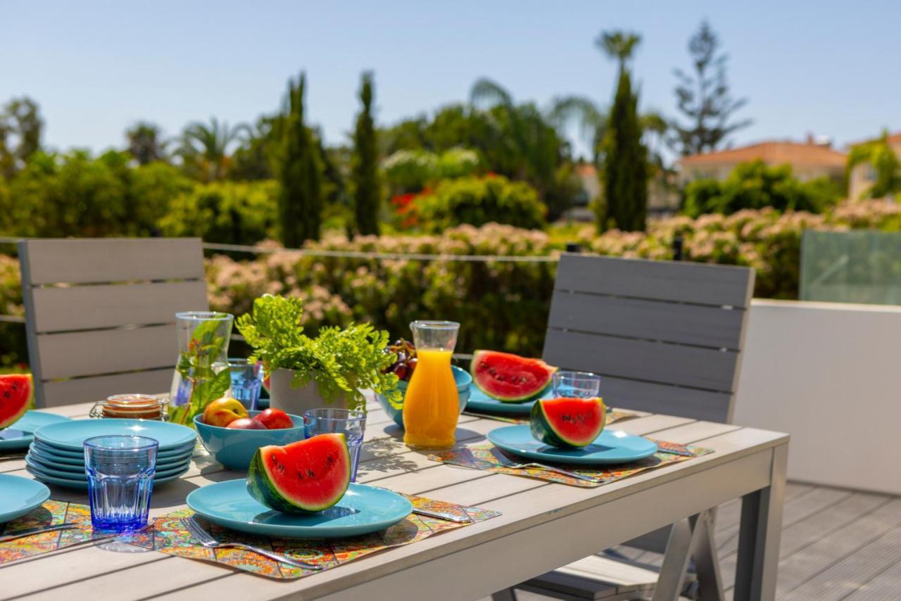 Protaras Sunrise Zen Seafront Villa ภายนอก รูปภาพ