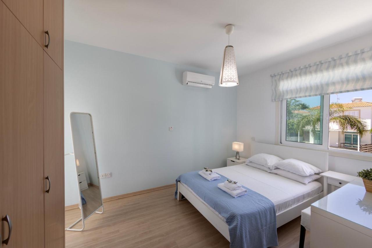 Protaras Sunrise Zen Seafront Villa ภายนอก รูปภาพ